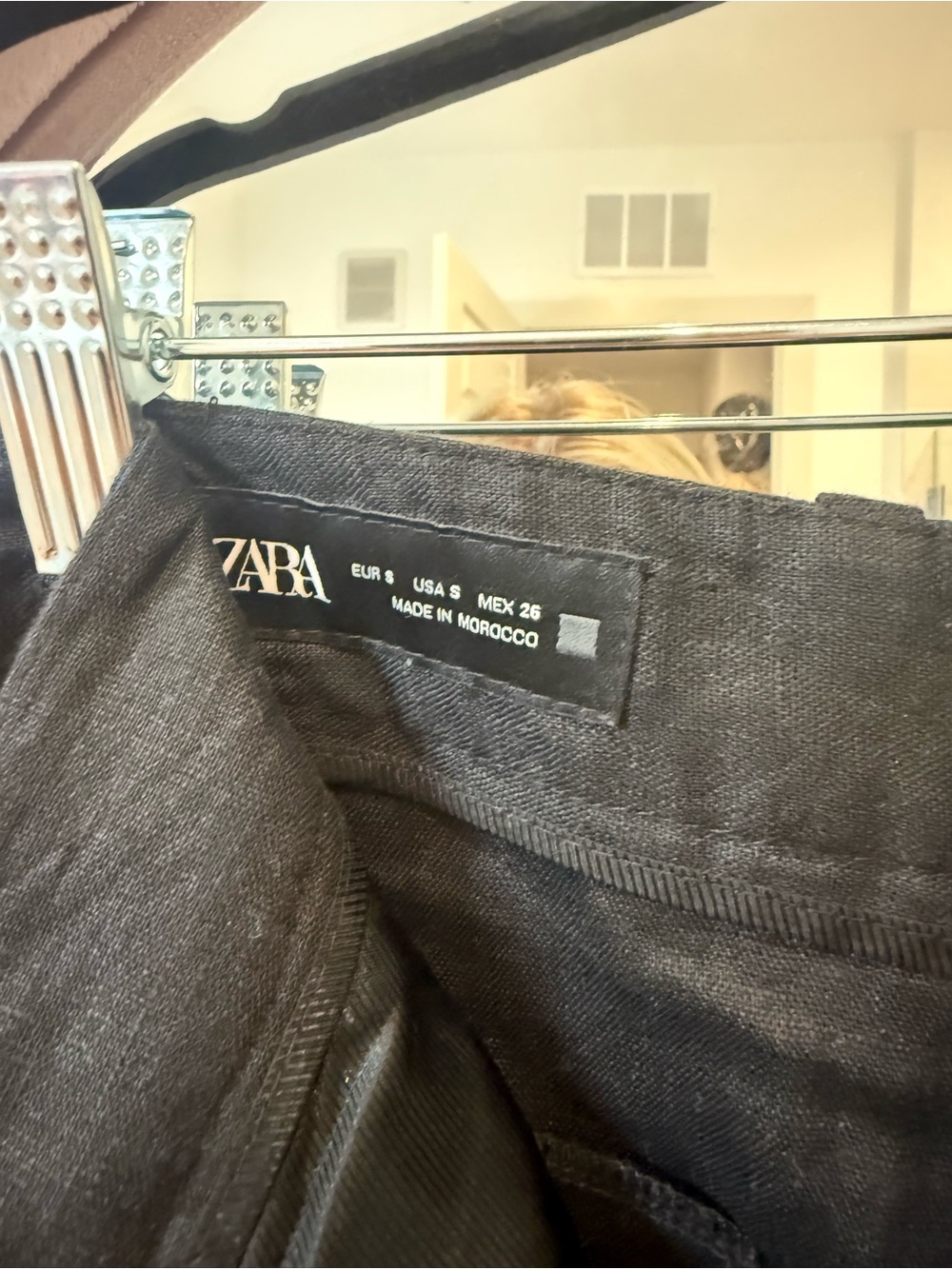 Zara Black Linen Blend High-Waist Shorts - Picture 2 of 2